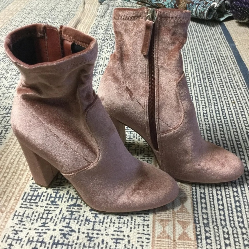Steve Madden booties
